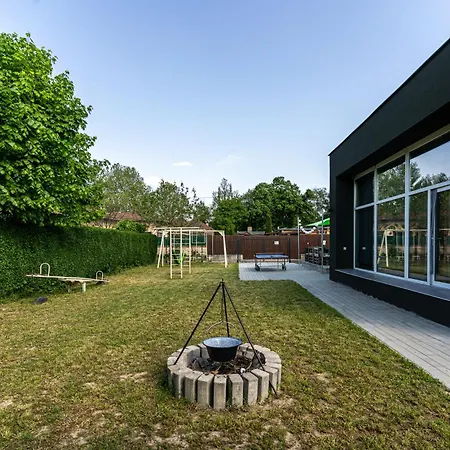 Kjb Vendeghaz Dombori דירה