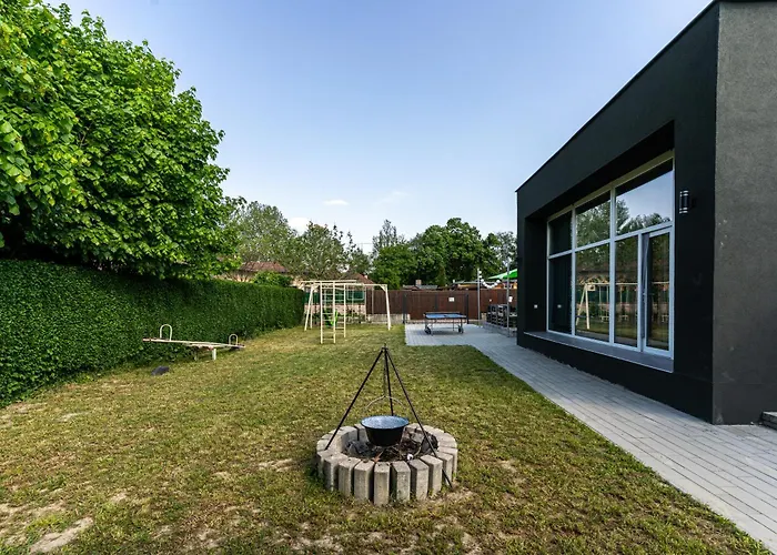 Kjb Vendeghaz דירה